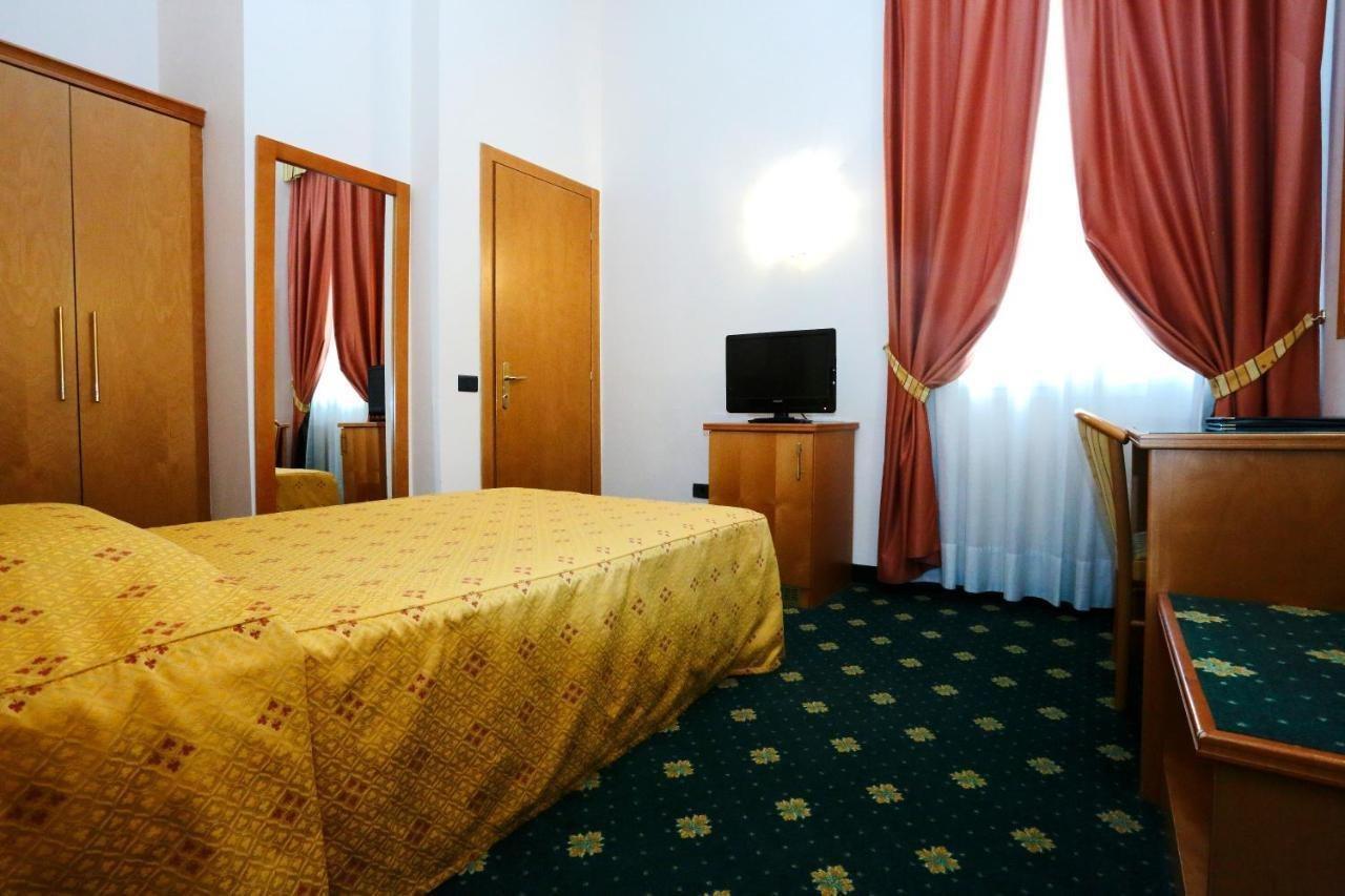 Hotel Estense Modena Dış mekan fotoğraf