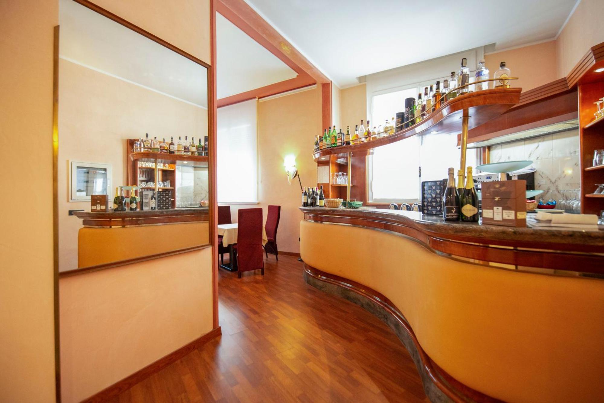 Hotel Estense Modena Dış mekan fotoğraf