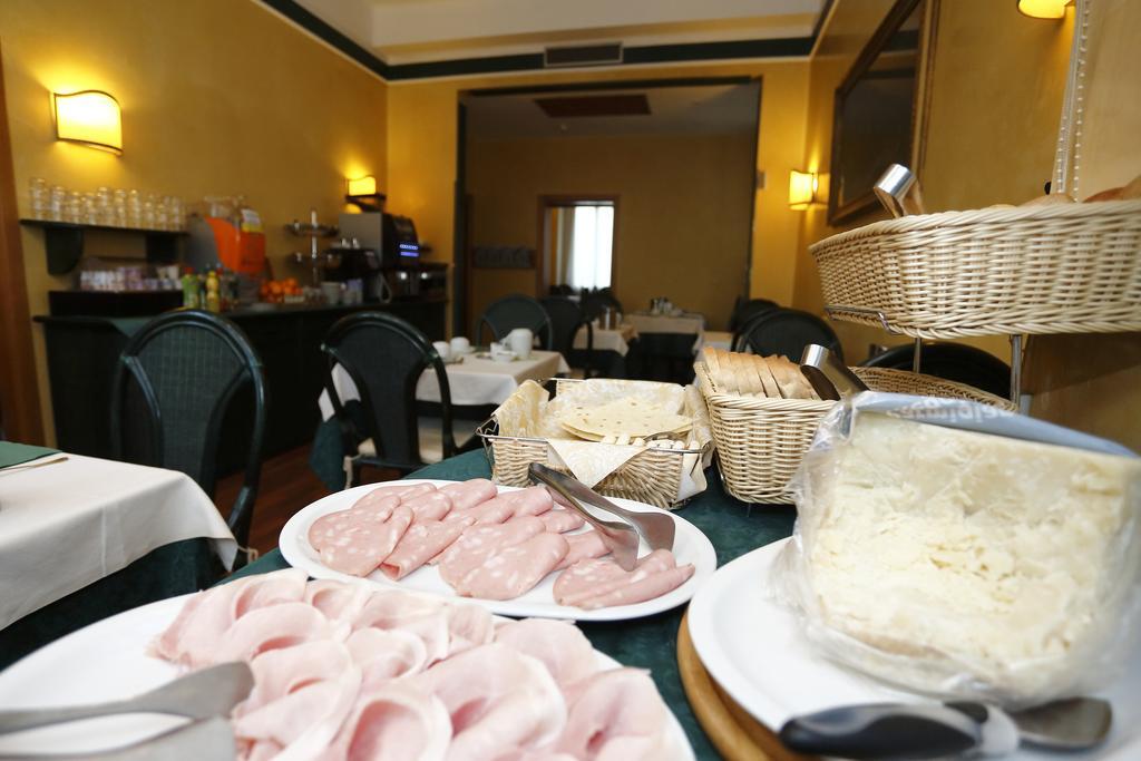 Hotel Estense Modena Dış mekan fotoğraf