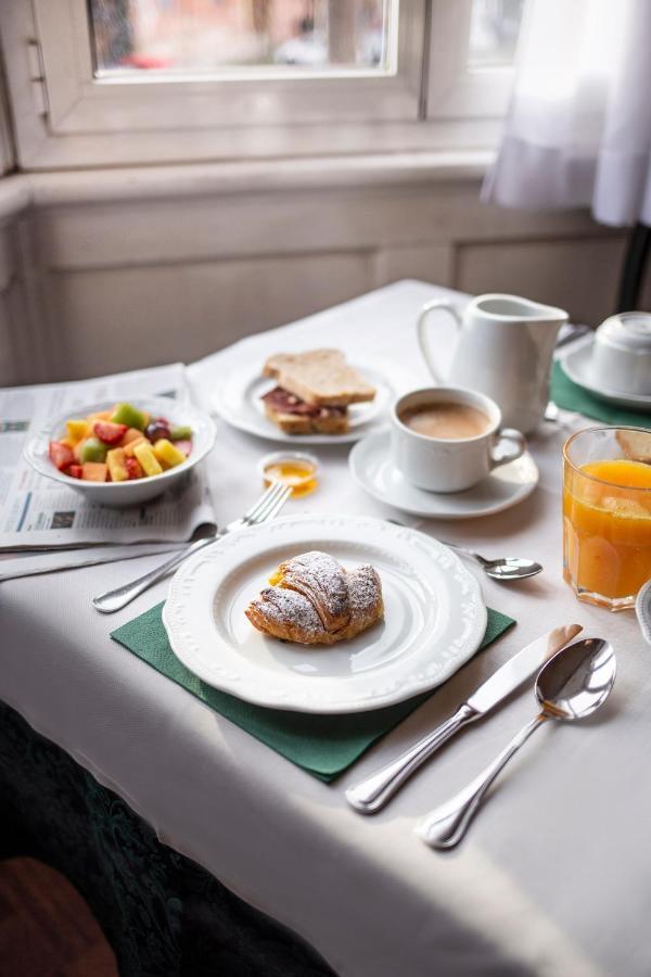 Hotel Estense Modena Dış mekan fotoğraf