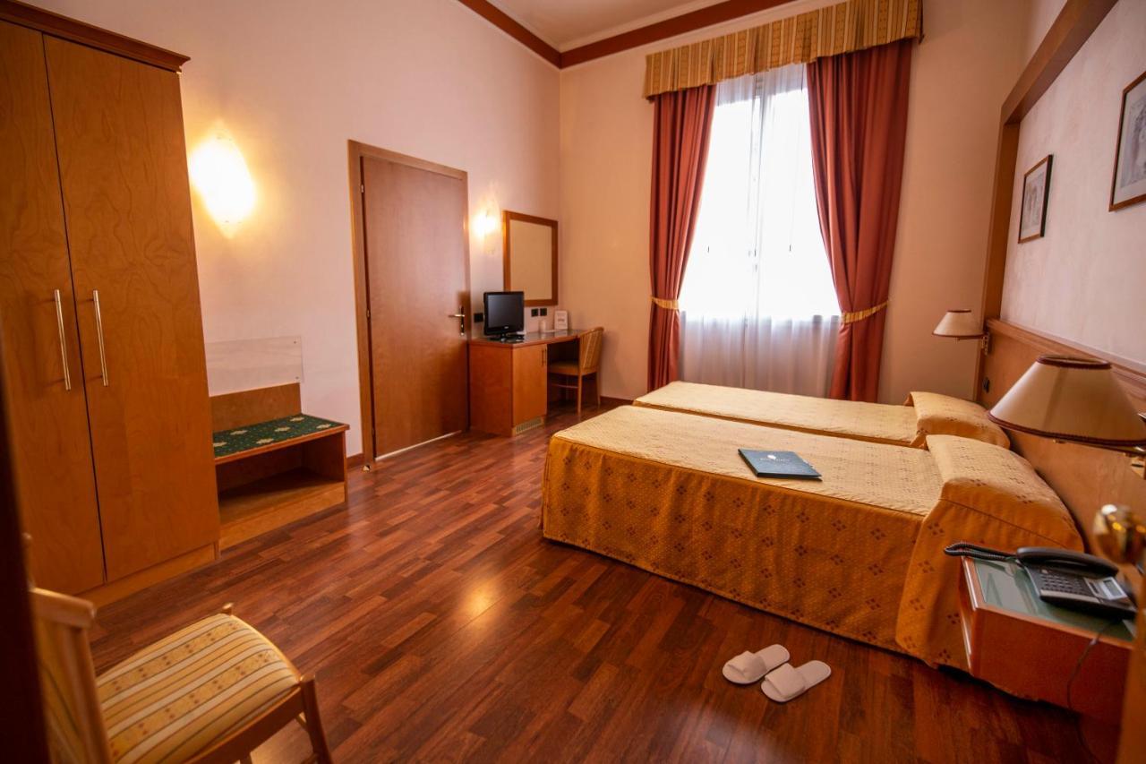 Hotel Estense Modena Dış mekan fotoğraf