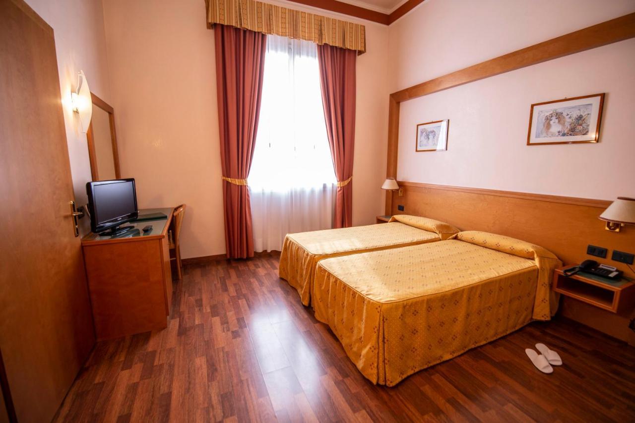Hotel Estense Modena Dış mekan fotoğraf